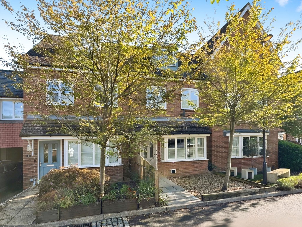 4 bed terraced house for sale in Brick Lane, West Sussex  - Property Image 1