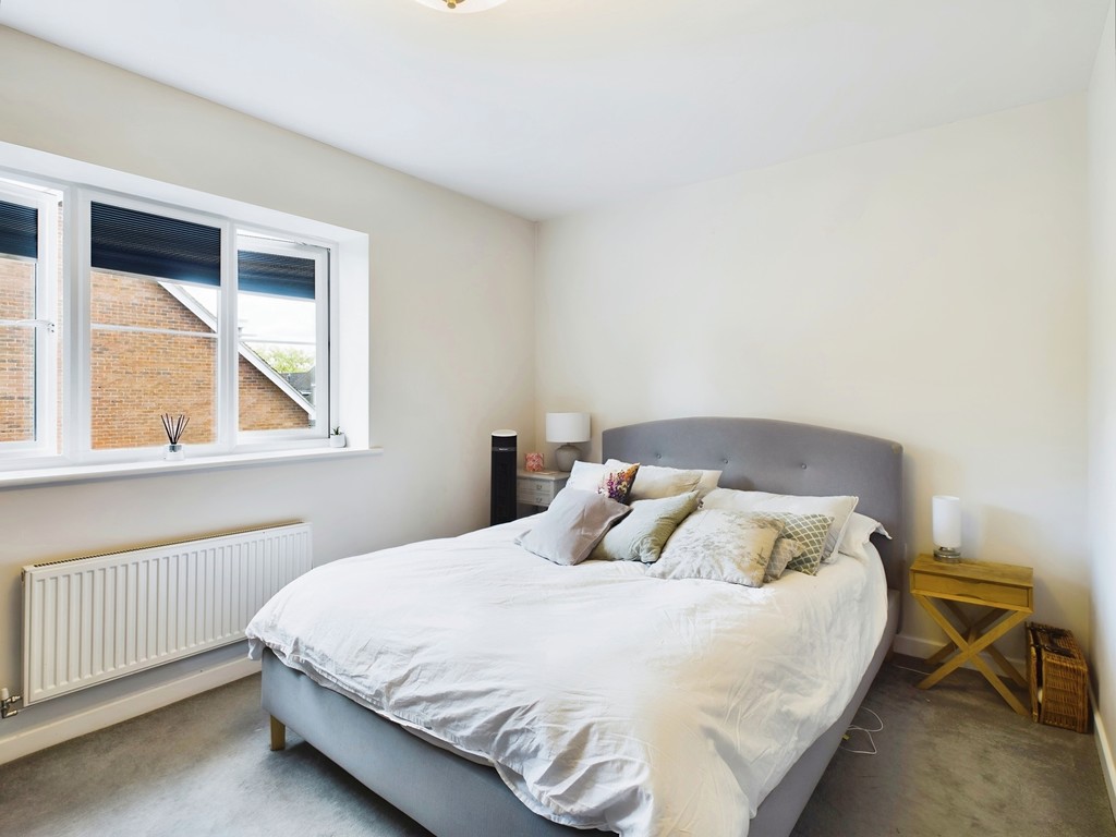 4 bed terraced house for sale in Brick Lane, West Sussex  - Property Image 8