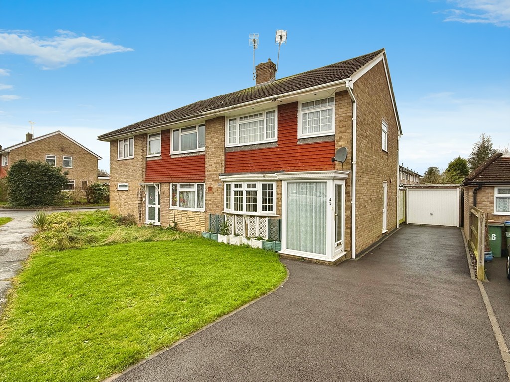 3 bed semi-detached house for sale in Broadwood Close, Horsham  - Property Image 1