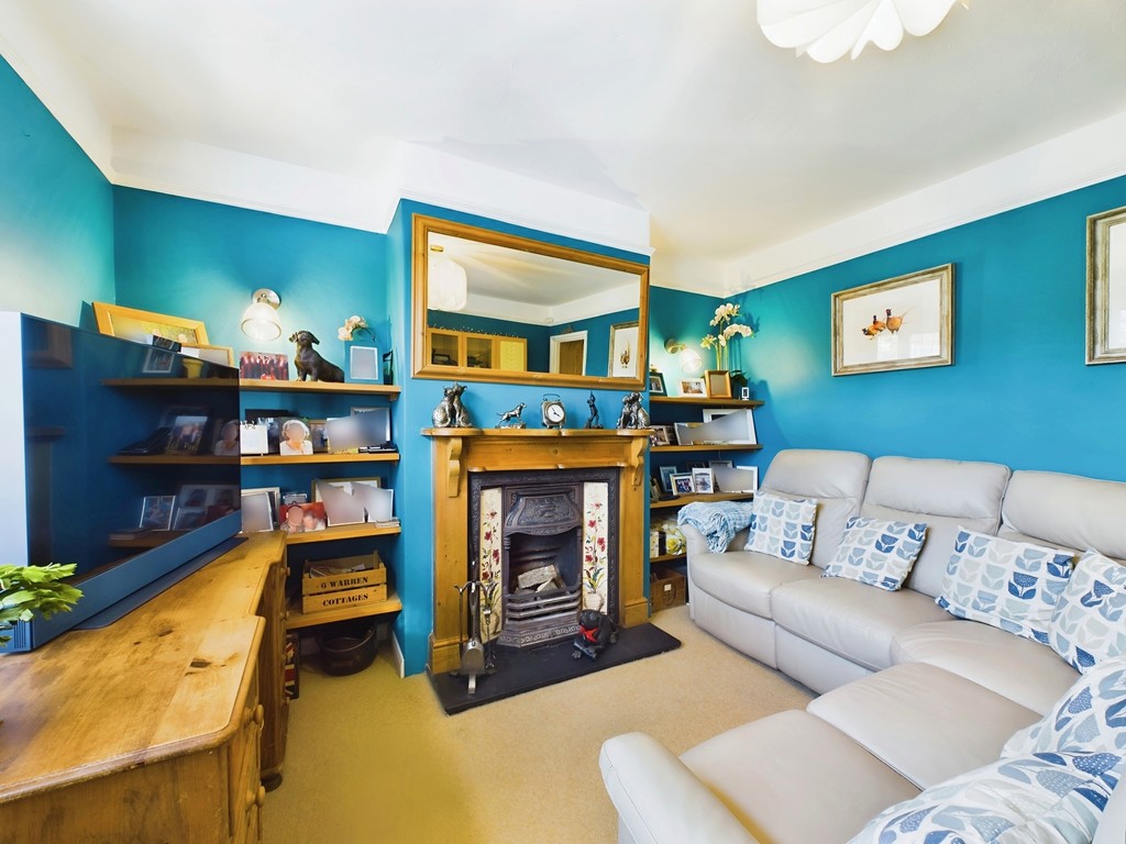 3 bed semi-detached house for sale in Warren Cottages, Handcross  - Property Image 10