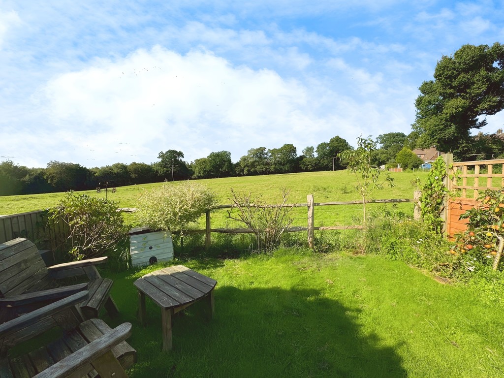 3 bed semi-detached house for sale in Warren Cottages, Handcross  - Property Image 2