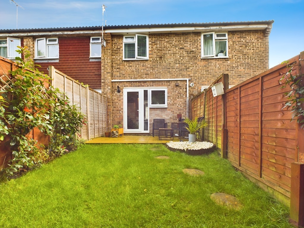 2 bed terraced house for sale in Ryecroft, Haywards Heath  - Property Image 14