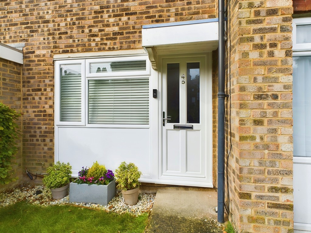 2 bed terraced house for sale in Ryecroft, Haywards Heath  - Property Image 15