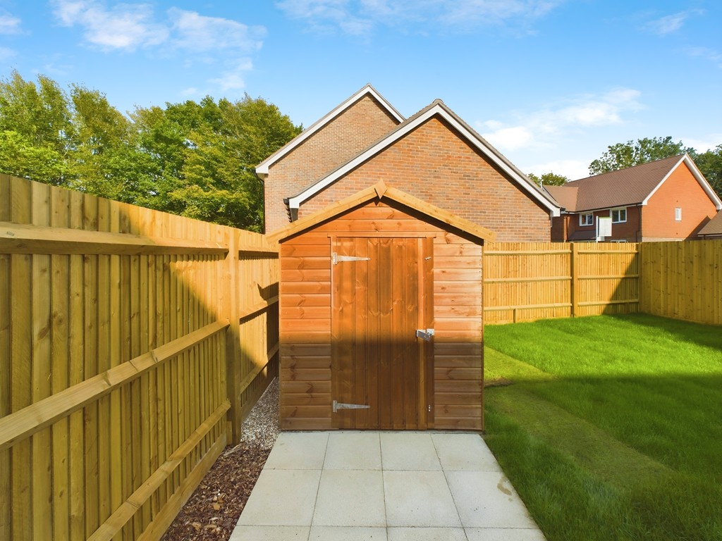 3 bed semi-detached house for sale in Spring Bank, Haywards Heath  - Property Image 16