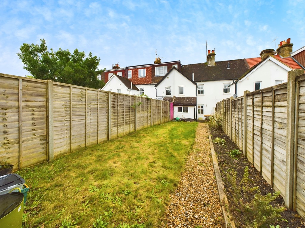 2 bed terraced house for sale in Victory Road, Horsham  - Property Image 7