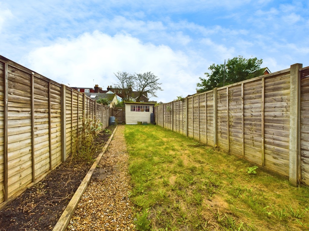 2 bed terraced house for sale in Victory Road, Horsham  - Property Image 10