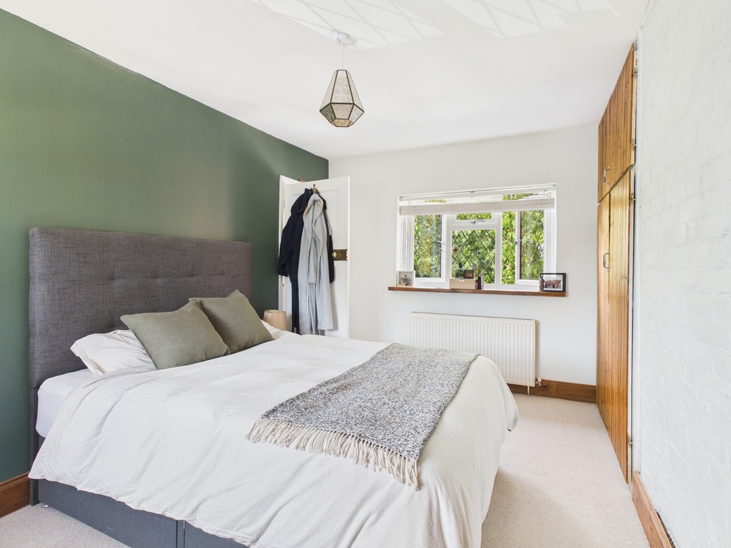 3 bed semi-detached house for sale in Coopers Wood, London Road, Handcross  - Property Image 11
