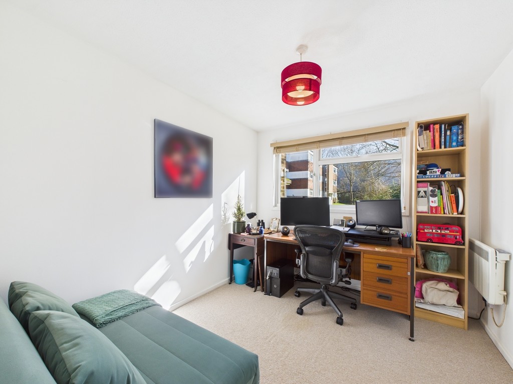 2 bed flat for sale in Fender House, Horsham  - Property Image 5