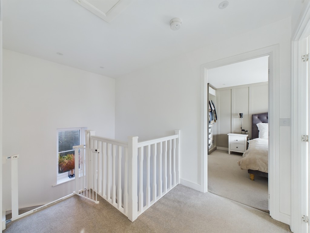 3 bed semi-detached house for sale in Arun Valley Way, Horsham  - Property Image 18