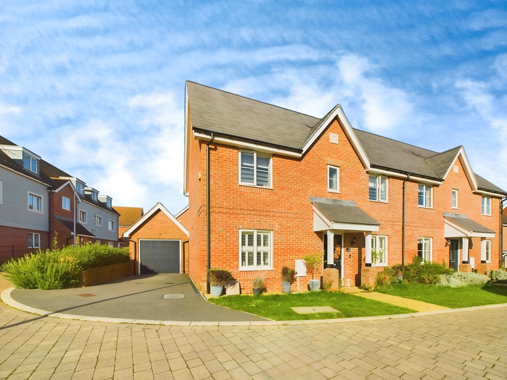 3 bed semi-detached house for sale in Arun Valley Way, Horsham  - Property Image 1