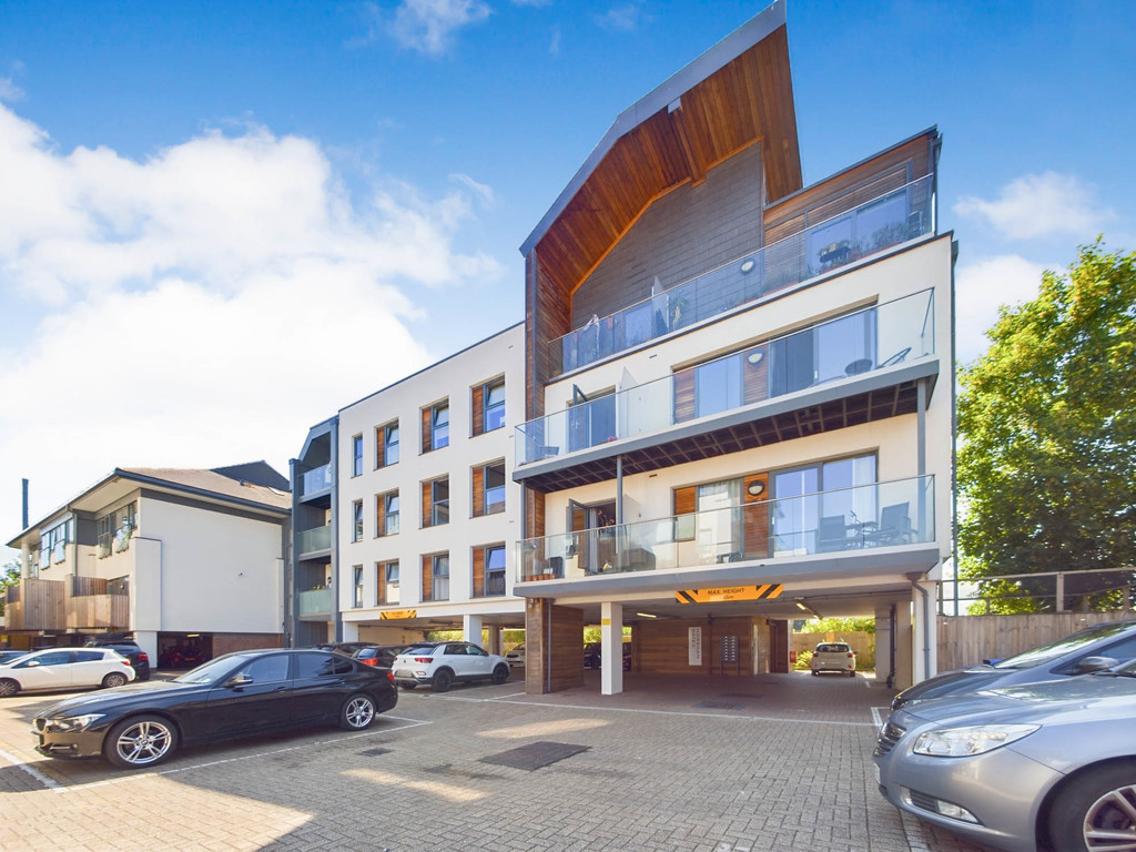 1 bed apartment for sale in North Street, Horsham  - Property Image 1