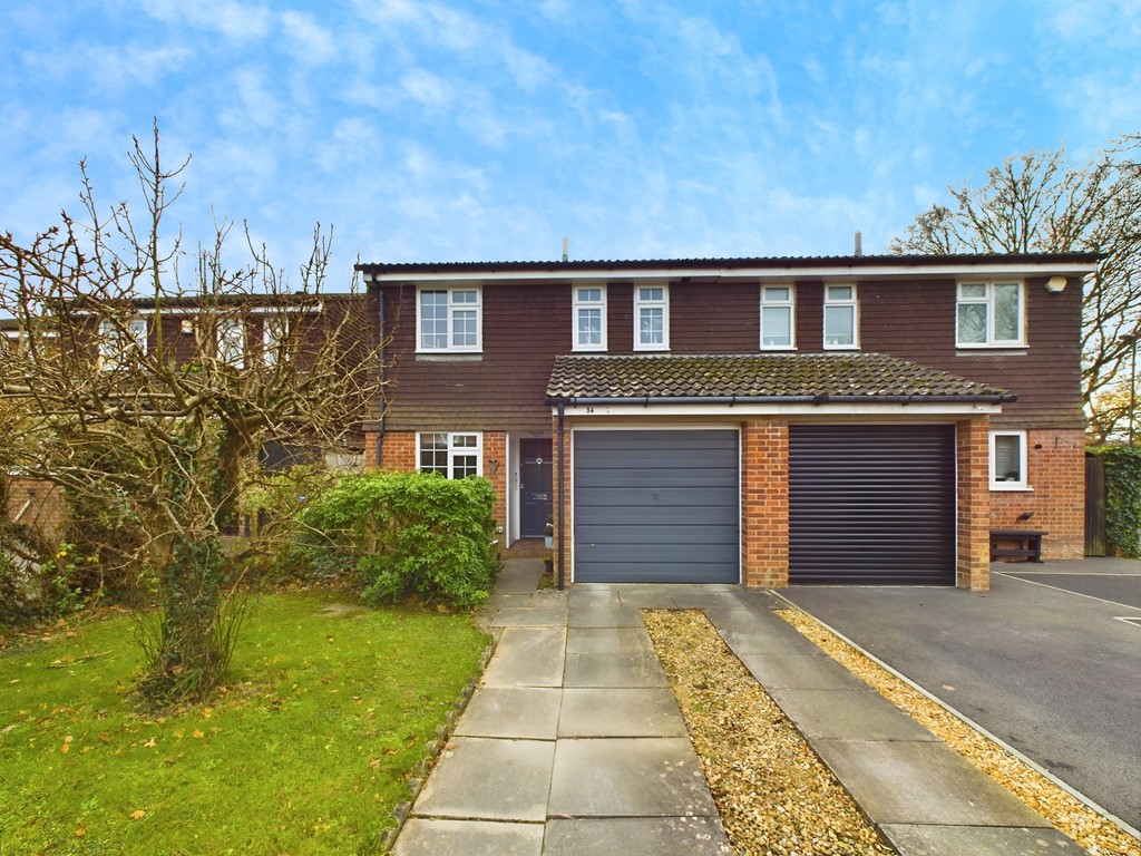 3 bed semi-detached house for sale in Somergate, Horsham  - Property Image 11