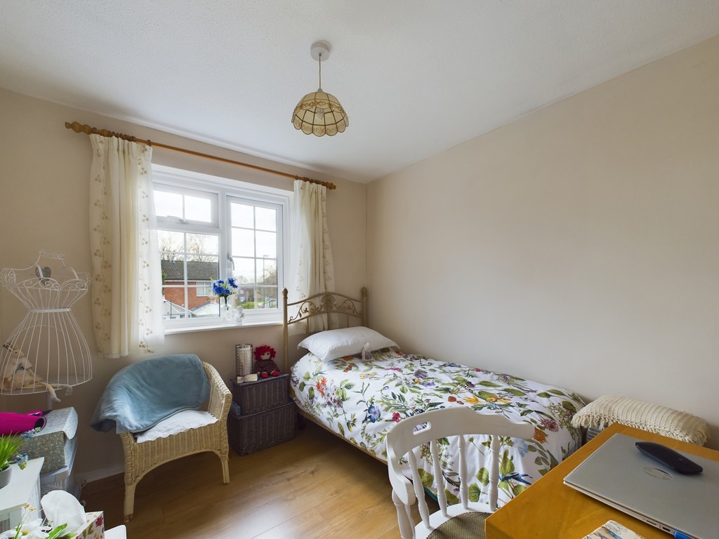 3 bed semi-detached house for sale in Somergate, Horsham  - Property Image 6