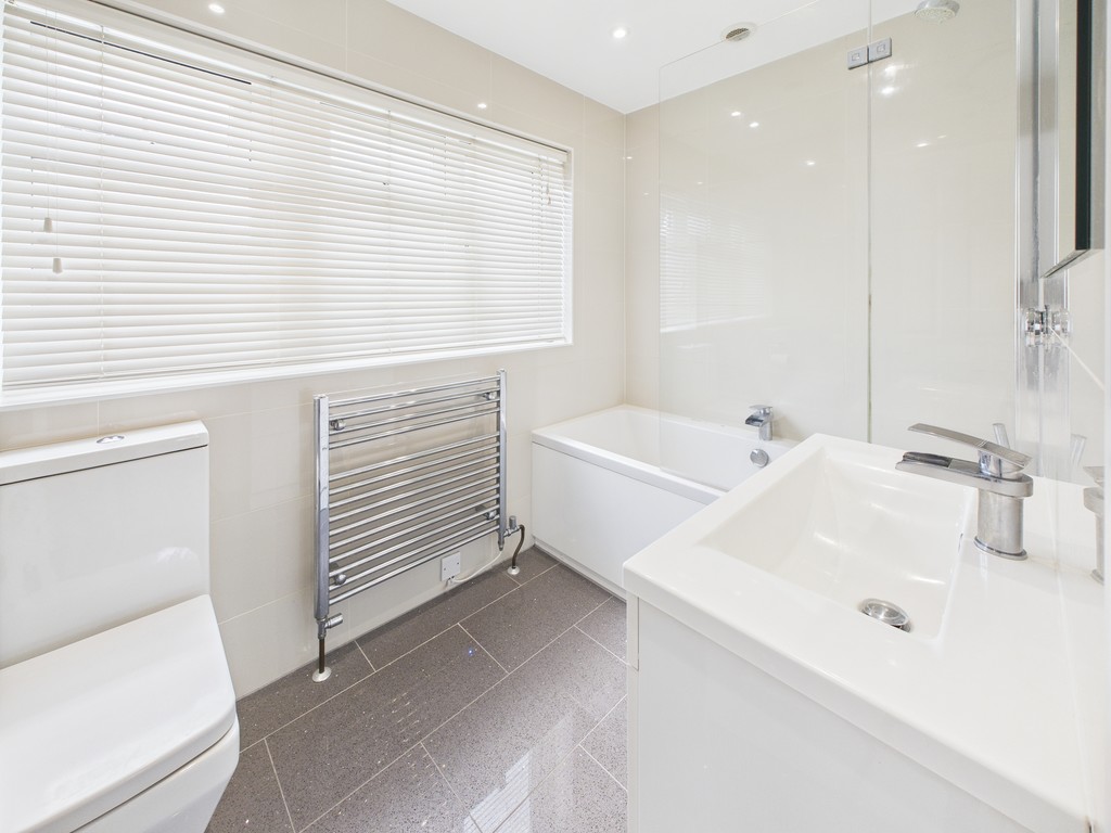 3 bed semi-detached house for sale in Lambs Farm Road, Horsham  - Property Image 8