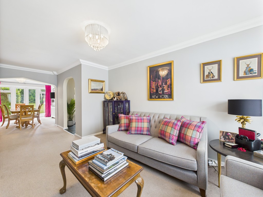 3 bed semi-detached house for sale in Lambs Farm Road, Horsham  - Property Image 4