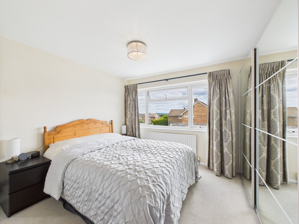 3 bed semi-detached house for sale in Lambs Farm Road, Horsham  - Property Image 16