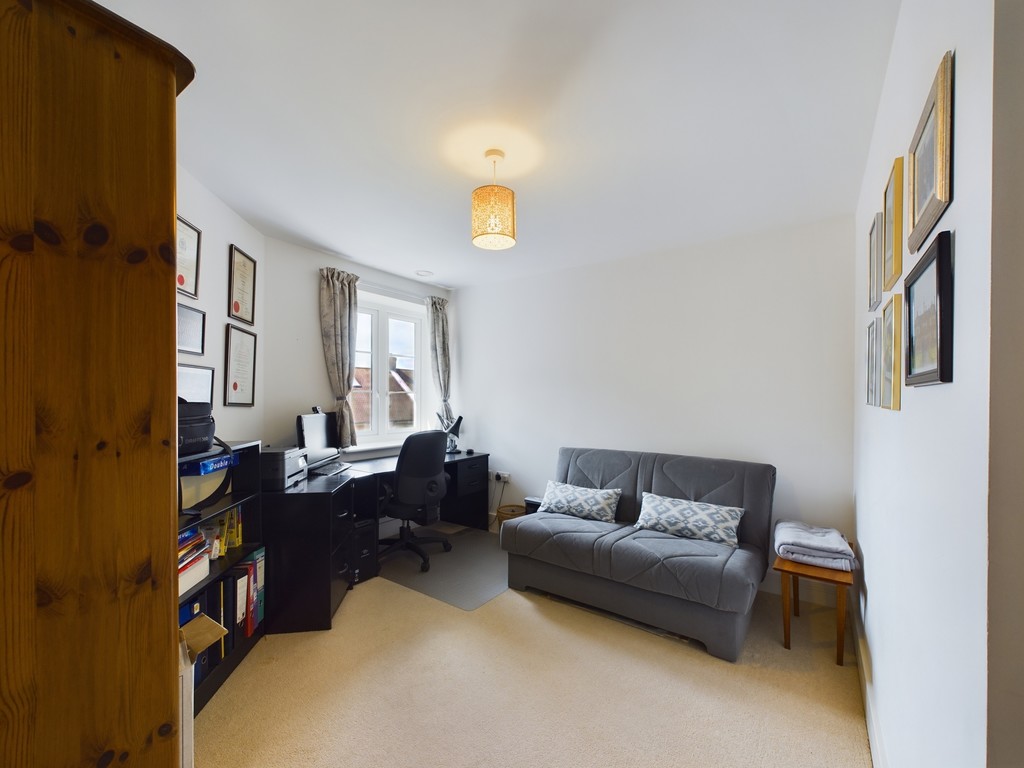 2 bed apartment to rent in Brighton Road, Horsham  - Property Image 6
