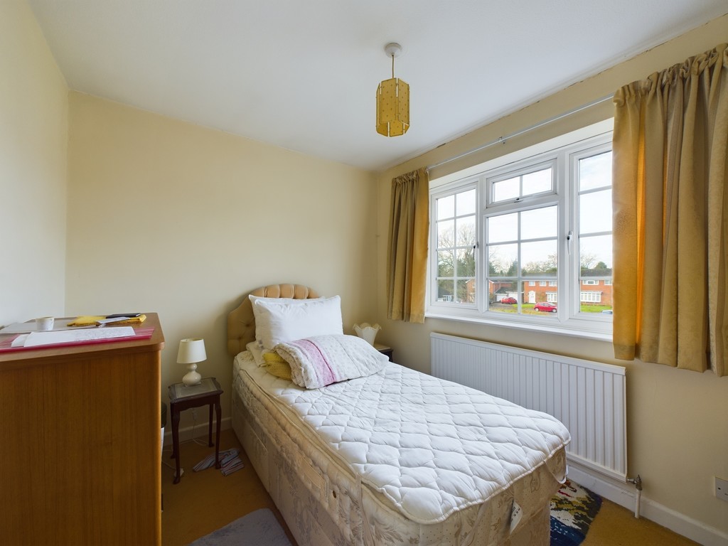 4 bed detached house for sale in Dickins Way, Horsham  - Property Image 5