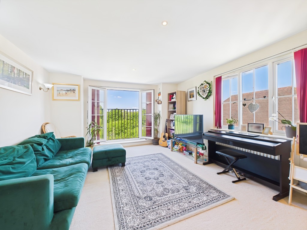 2 bed flat for sale in Highbank, Haywards Heath  - Property Image 11