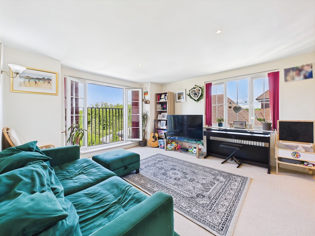 2 bed flat for sale in Highbank, Haywards Heath  - Property Image 2