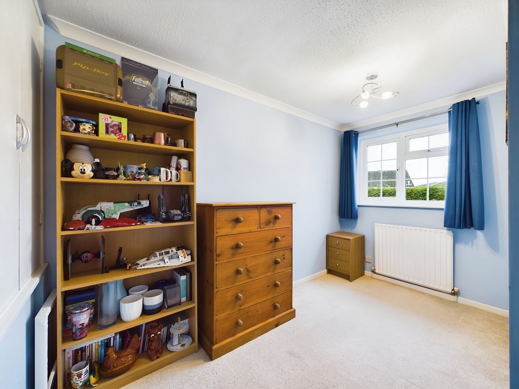 2 bed end of terrace house for sale in Wakehurst Mews, Horsham  - Property Image 11