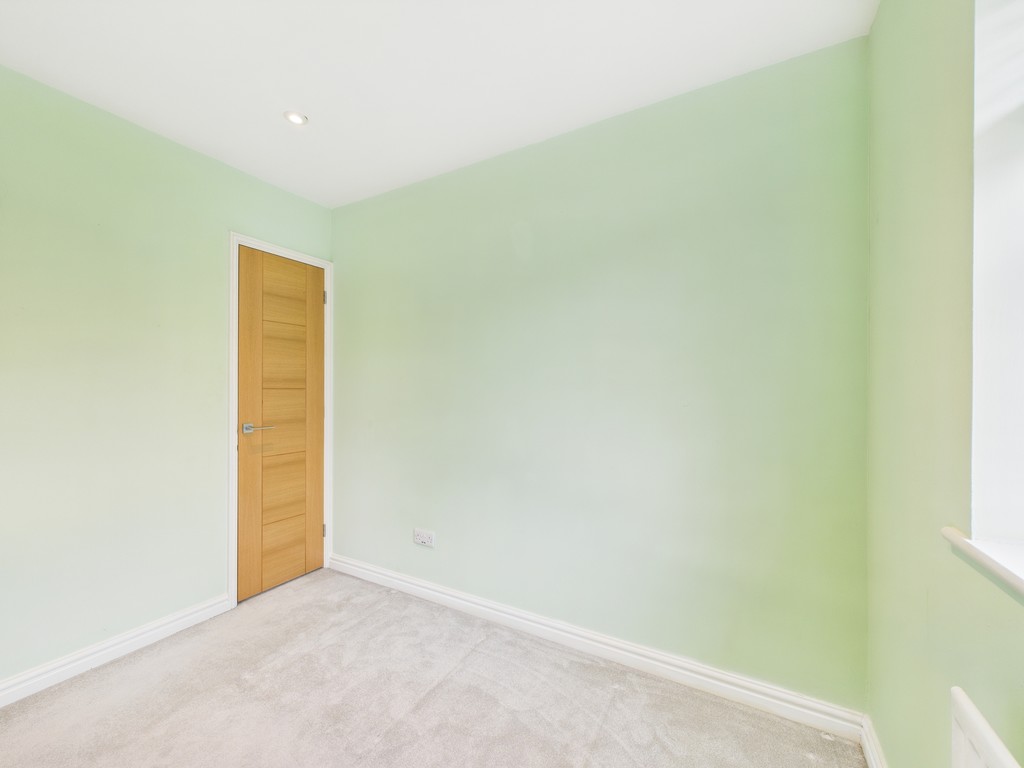 2 bed semi-detached house for sale in Primrose Copse, Horsham  - Property Image 7