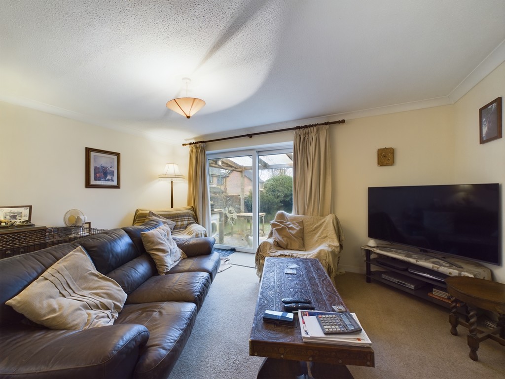 3 bed semi-detached house for sale in Acorn Avenue, Horsham  - Property Image 3