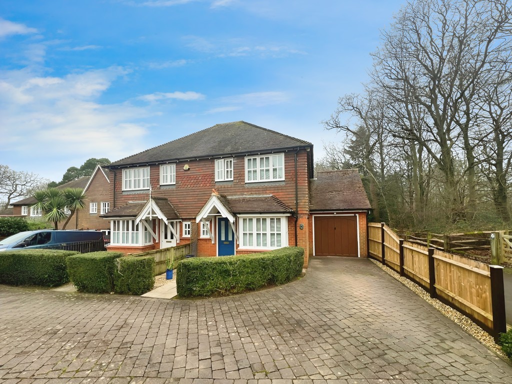 3 bed semi-detached house for sale in Heasewood, Haywards Heath  - Property Image 1