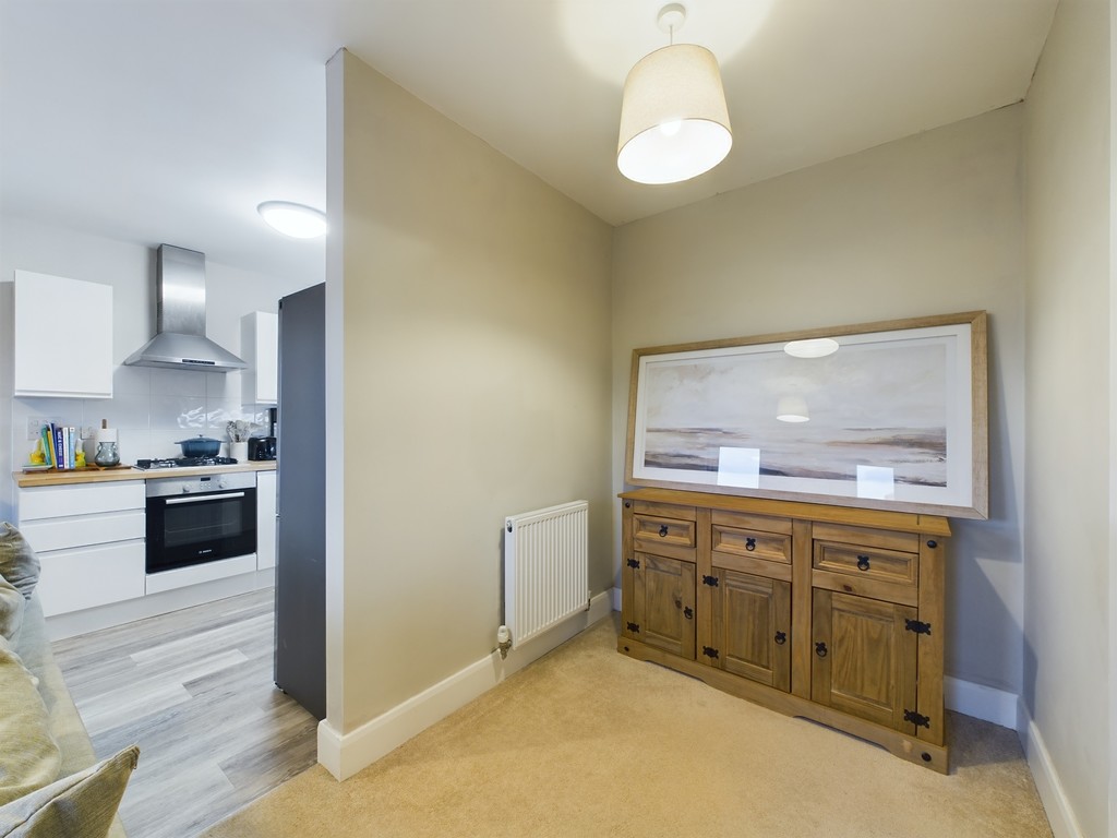 1 bed apartment for sale in Queen Street, Horsham  - Property Image 3