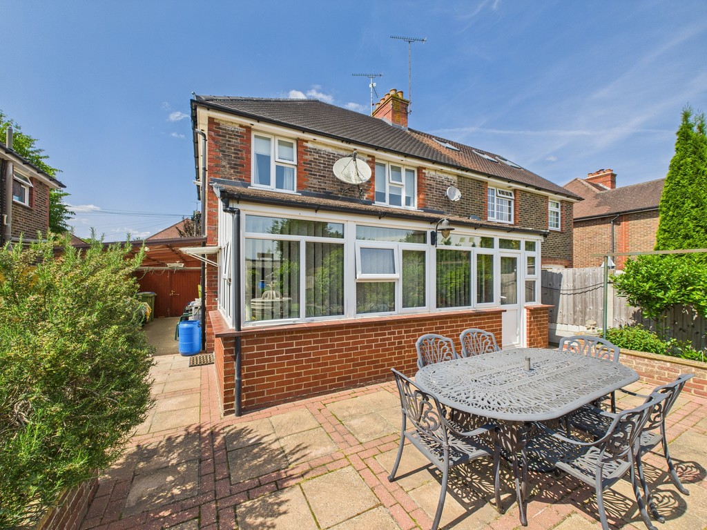 3 bed semi-detached house for sale in Hurst Avenue, Horsham  - Property Image 19