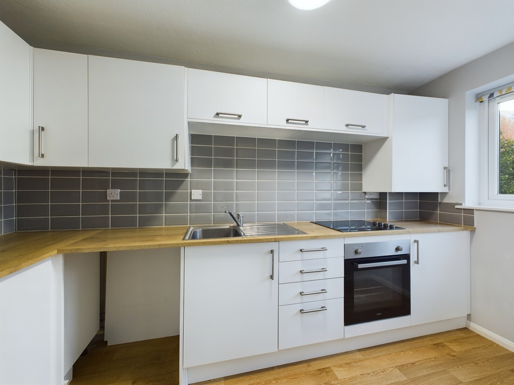 1 bed apartment for sale in Tanyard Close, Horsham  - Property Image 3