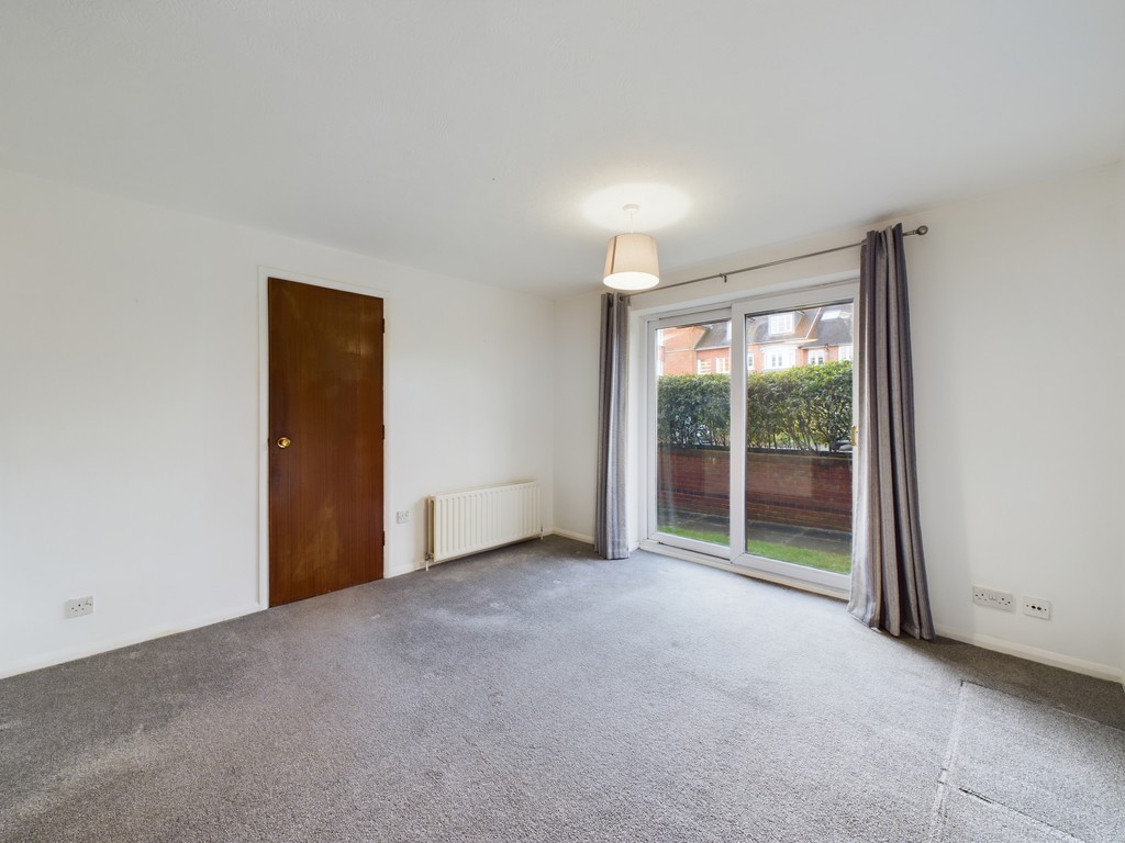 1 bed apartment for sale in Tanyard Close, Horsham  - Property Image 2