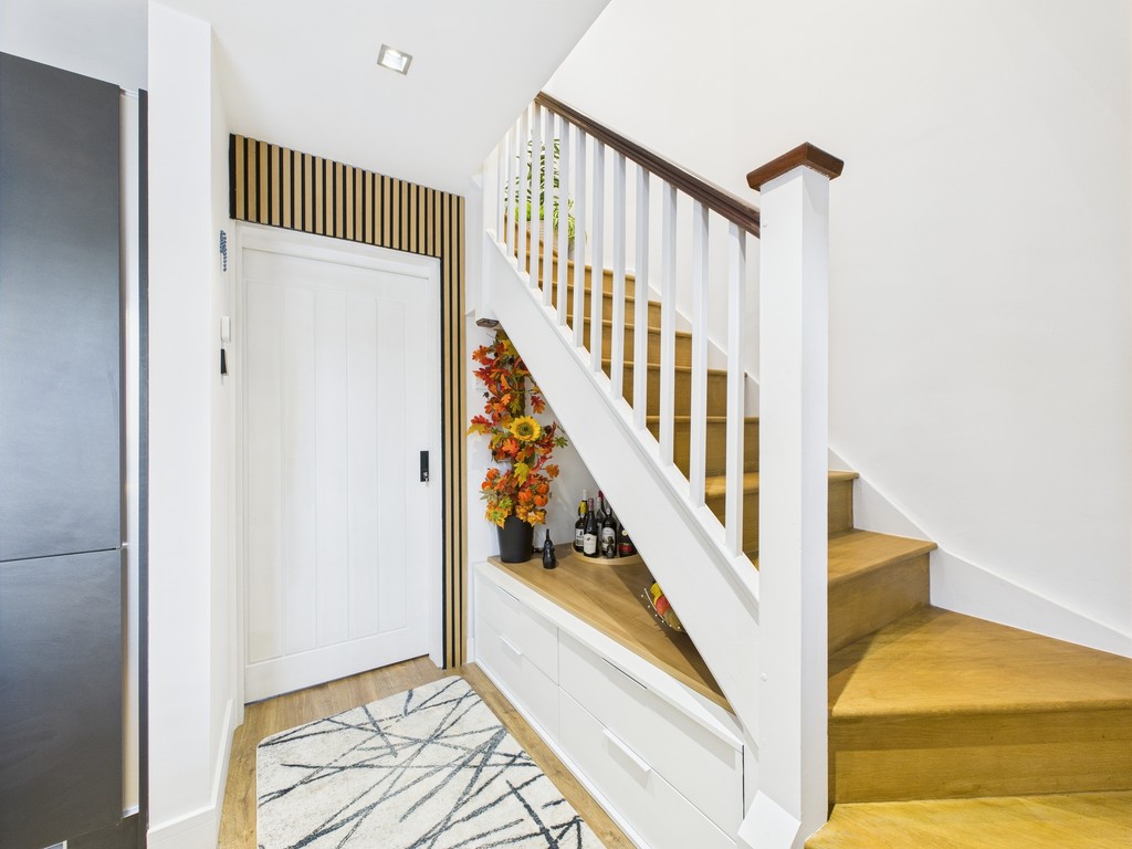1 bed terraced house for sale in Kingsmead Place, Broadbridge Heath  - Property Image 9