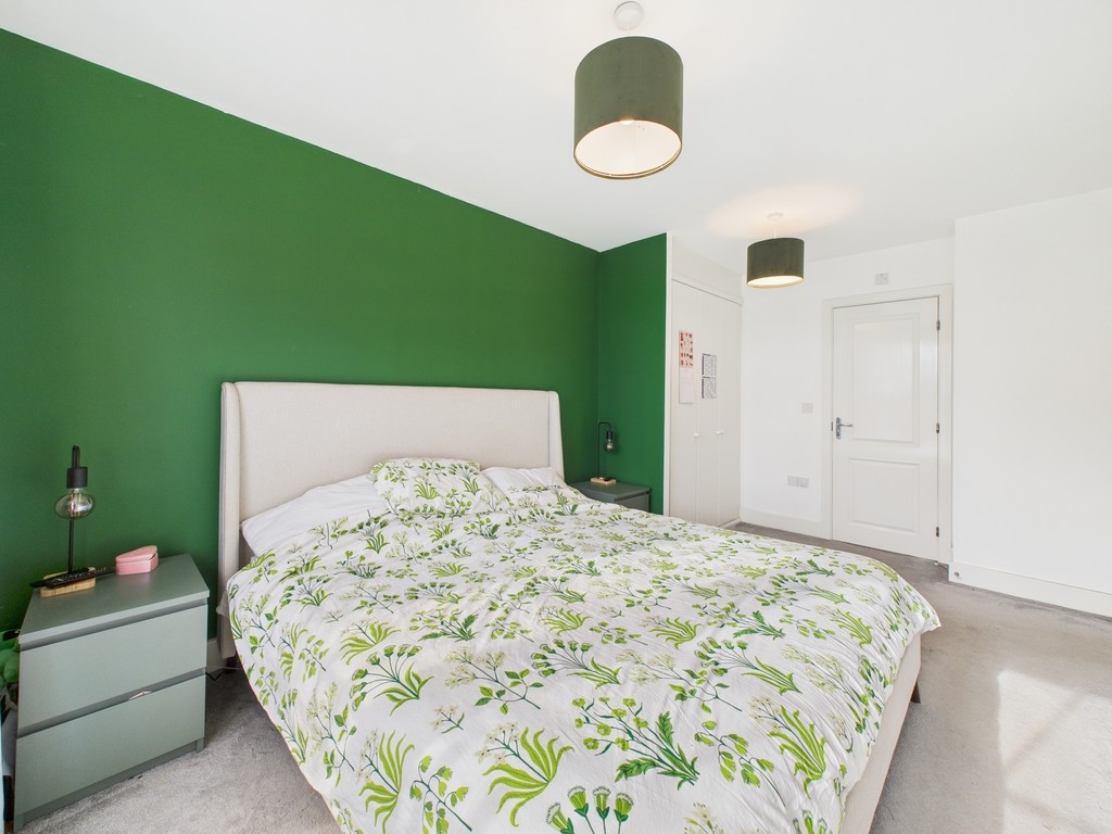 2 bed flat for sale in Updown Hill, Haywards Heath  - Property Image 9