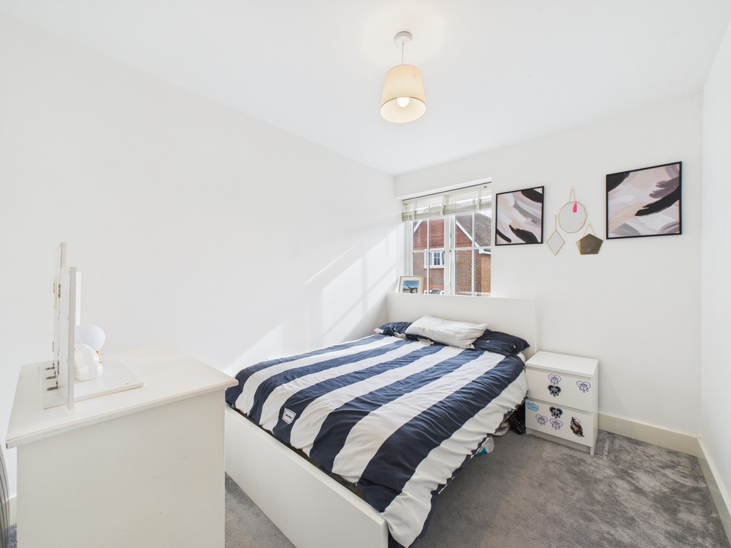 2 bed flat for sale in Updown Hill, Haywards Heath  - Property Image 11