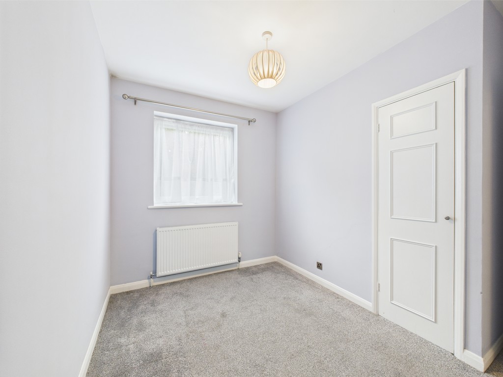 2 bed apartment for sale in Wimblehurst Court, Horsham  - Property Image 9