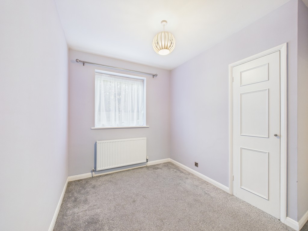 2 bed apartment for sale in Wimblehurst Court, Horsham  - Property Image 4