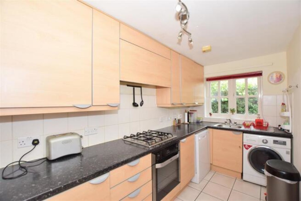 2 bed terraced house for sale in Pierces Lane, Haywards Heath  - Property Image 3