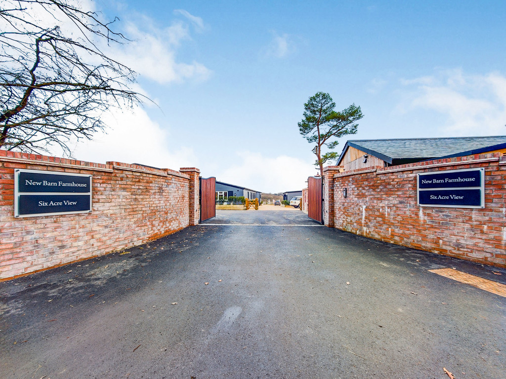1 bed semi-detached bungalow for sale in Capel Road, Rusper, RH12