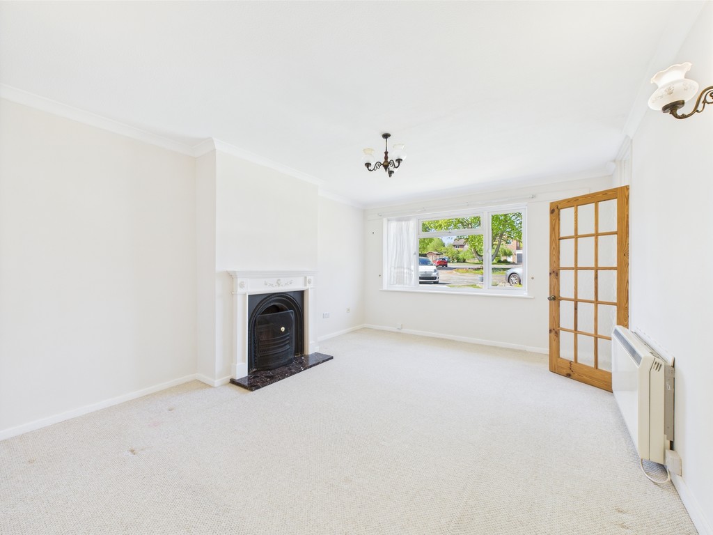 2 bed detached bungalow to rent in Ryecroft Meadow, Horsham  - Property Image 6