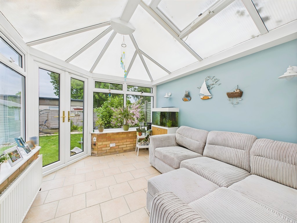 4 bed semi-detached house for sale in Gorse End, Horsham  - Property Image 13