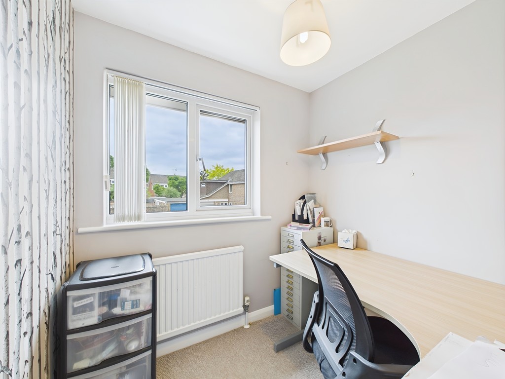 4 bed semi-detached house for sale in Gorse End, Horsham  - Property Image 6