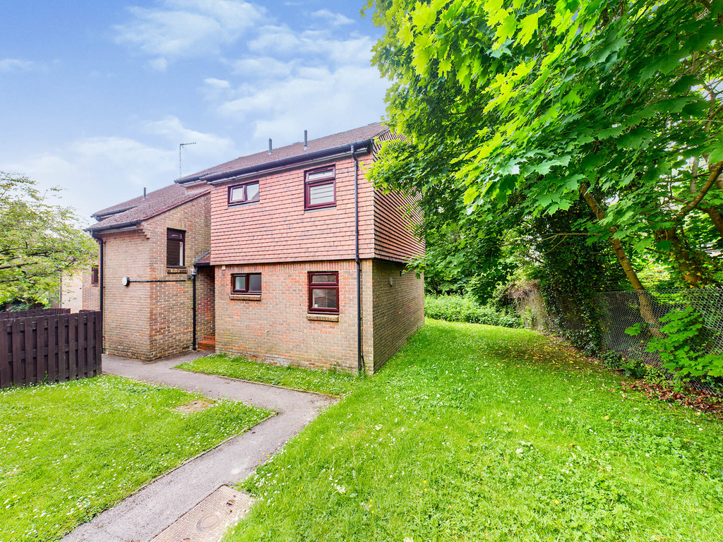 1 bed ground floor flat for sale in Gorringes Brook, Horsham  - Property Image 7