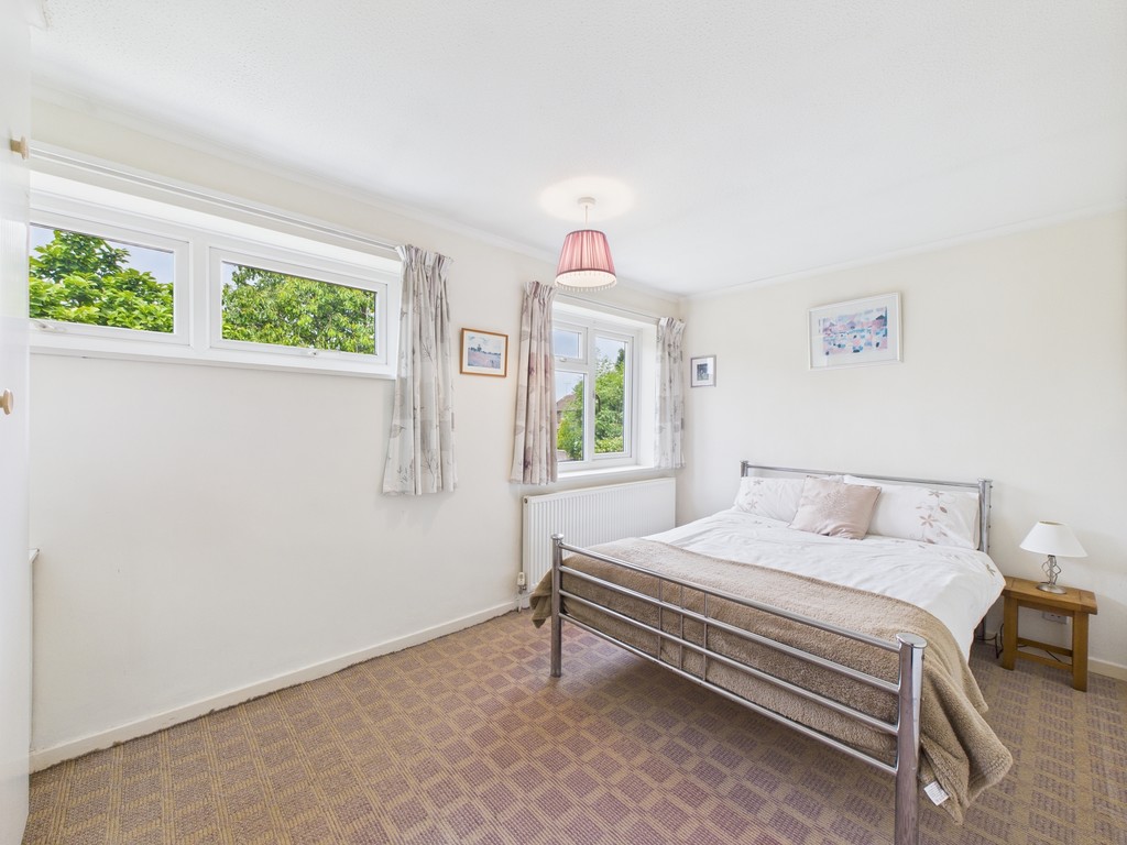 2 bed terraced house for sale in Thelton Avenue, Broadbridge Heath  - Property Image 8