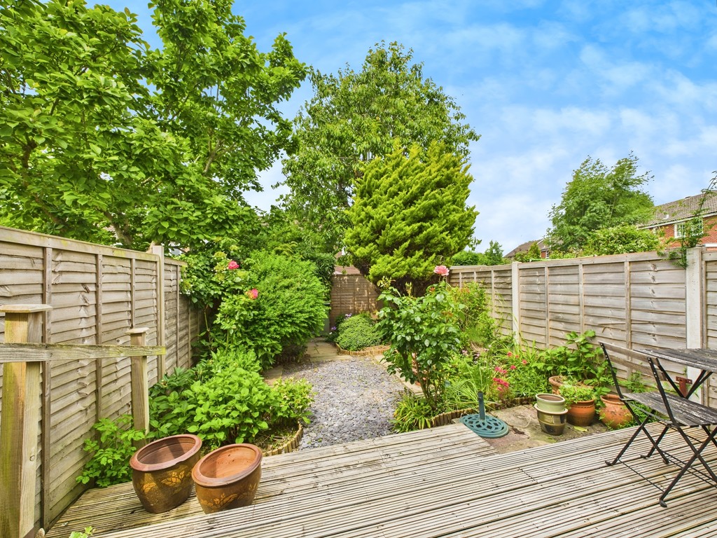 2 bed terraced house for sale in Thelton Avenue, Broadbridge Heath  - Property Image 10