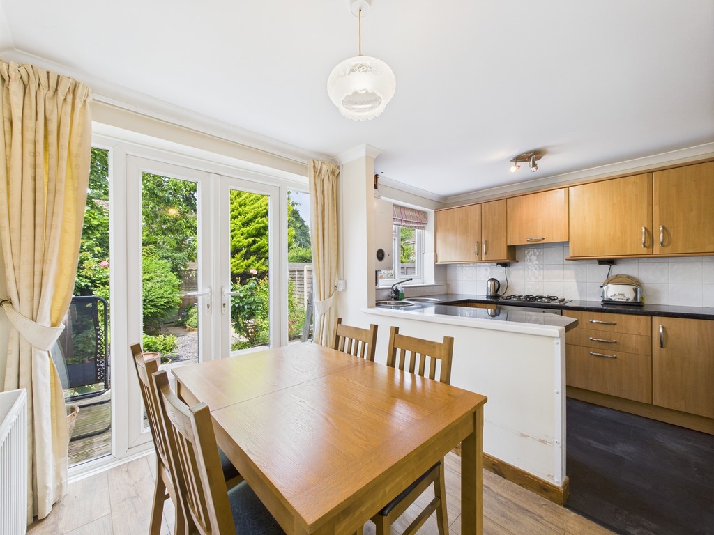 2 bed terraced house for sale in Thelton Avenue, Broadbridge Heath  - Property Image 5
