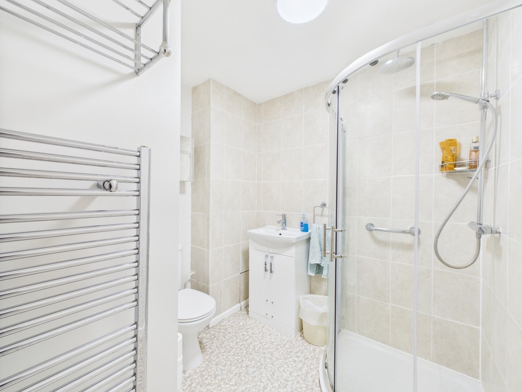2 bed terraced house for sale in Thelton Avenue, Broadbridge Heath  - Property Image 9