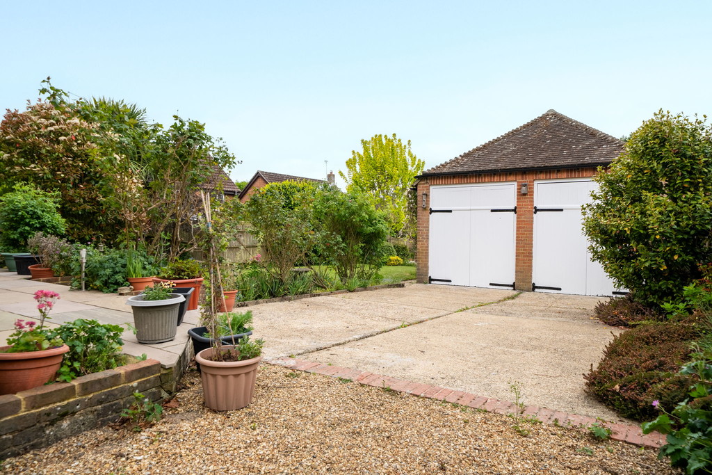 4 bed detached house for sale in Rusper Road, Horsham  - Property Image 9