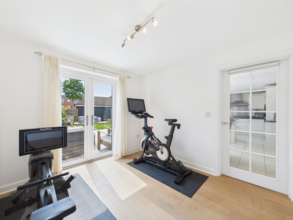 4 bed detached house for sale in Pelling Way, Horsham  - Property Image 20