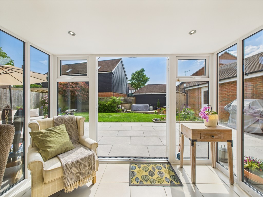 4 bed detached house for sale in Pelling Way, Horsham  - Property Image 18
